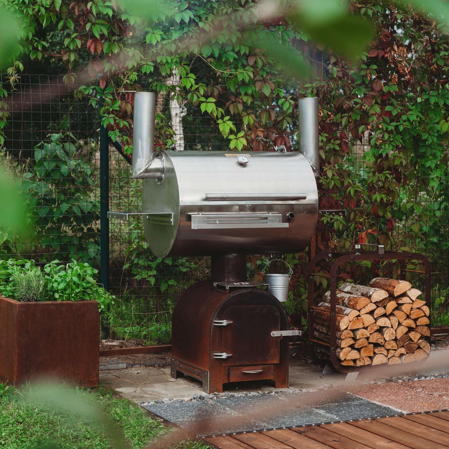 BBQ rökgrill Smoky Beast Silver